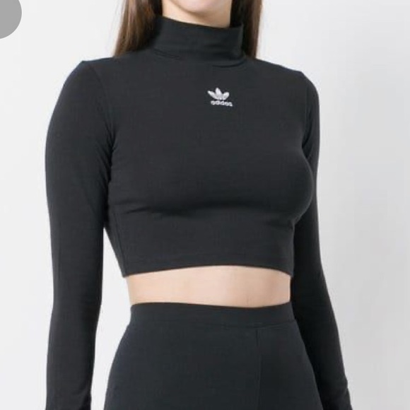 adidas Tops - Adidas Crop Top 😍✨